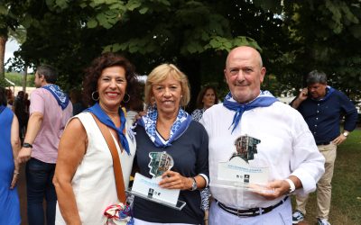 ASPARBI recibe el premio a la mejor bilbainada en castellano 2022 en el Parque de Doña Casilda