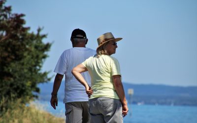 «¿Por qué tiemblas?» El párkinson puede cambiar las relaciones familiares y cómo se comportan unos con otros
